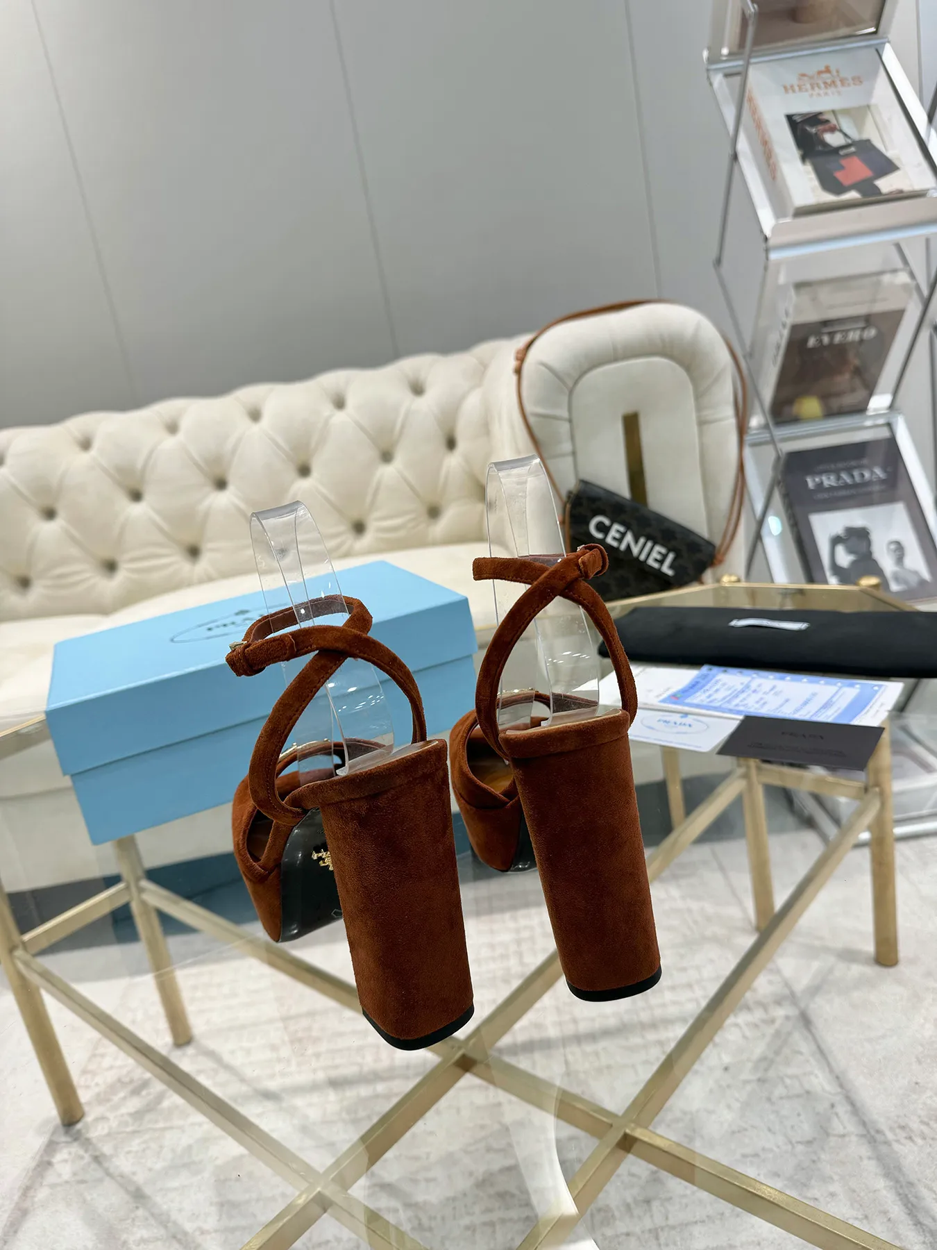 👟👟Ex-factory price 600👟👟 (imitation leather bottom-20) New arrival 👉Ready stock👈Remove the original board and make a 1:1 replica‼ ️The highest version ✅ Prada's early spring catwalk hot style 😘The latest spring style Thick heel square toe water platform series (genuine leather outsole) (simulated leather sole) A must-have for goddesses, super beautiful on the feet 👉The upper is made of imported original sheep leather, soft and textured, lining + foot pads, imported sheepskin lining, breathable and comfortable, private model water platform, heel, water platform 4M, heel height 13M Code number 35M-39M (34 40 41 42 43 is custom-made and cannot be returned or exchanged)